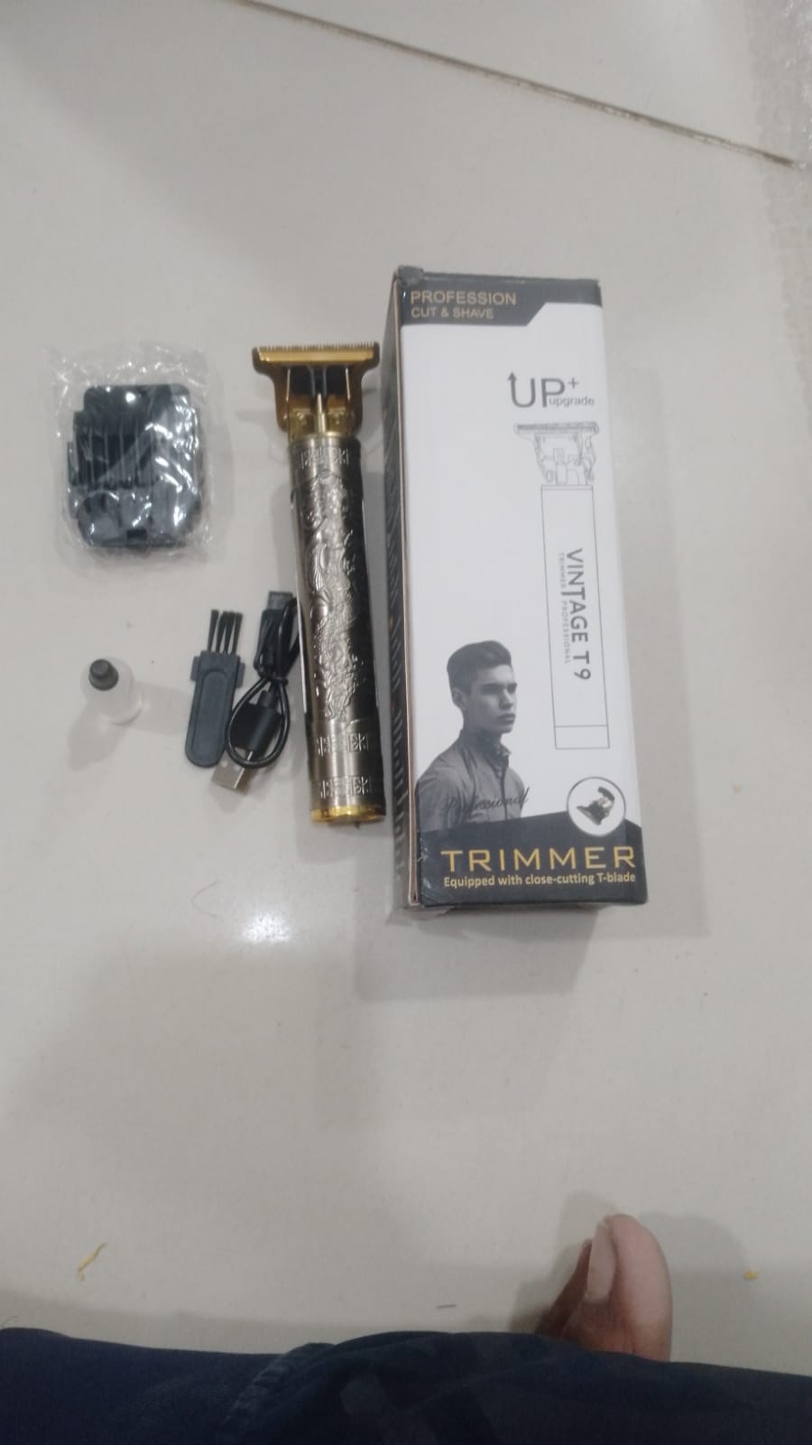 Vintage T9 Professional Hair Trimmer – USB Rechargeable  (Metal Body)